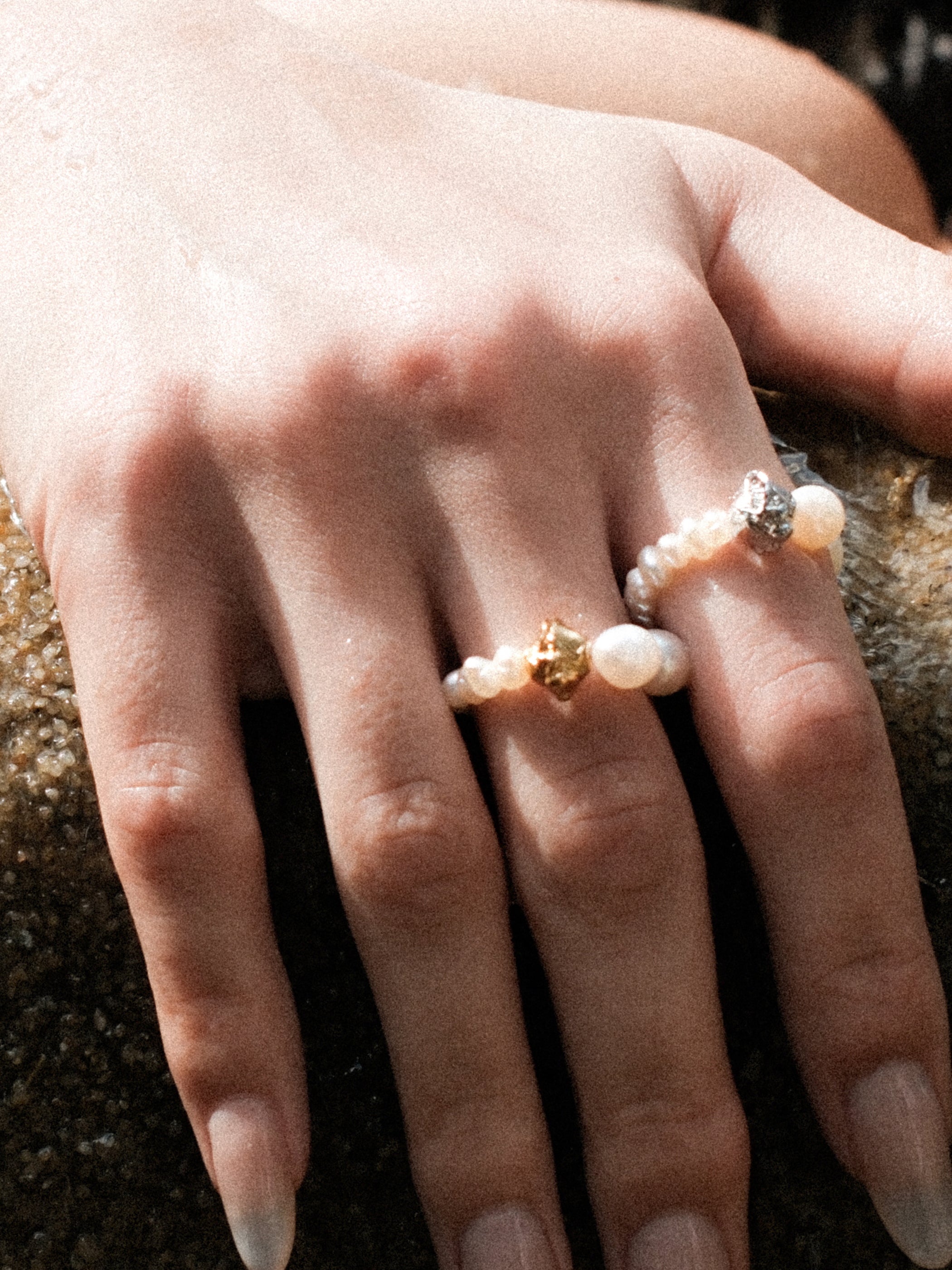 Freshwater Pearl Metal Elastic Ring - booneealus