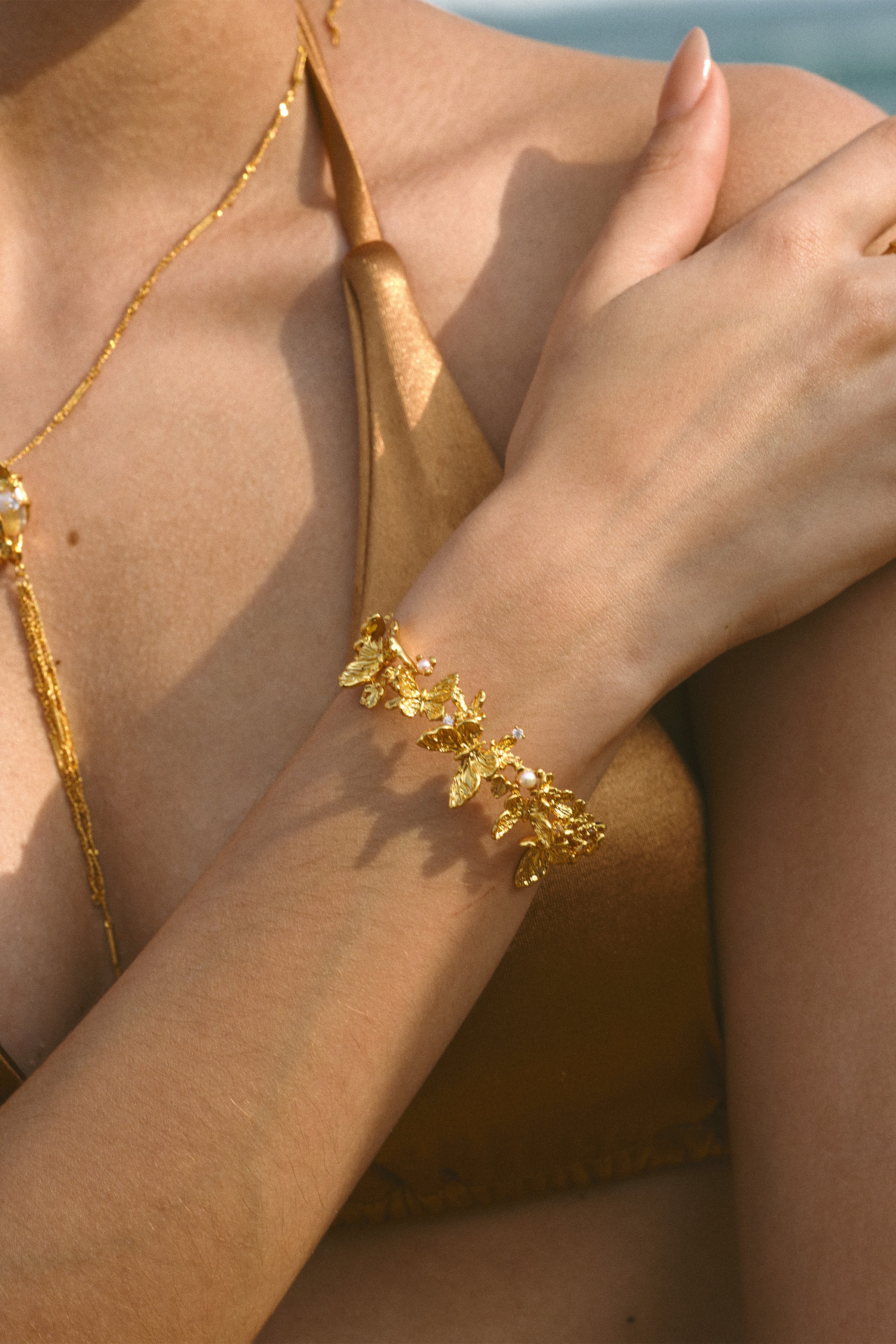 Luminous Wings Bangle - booneealus