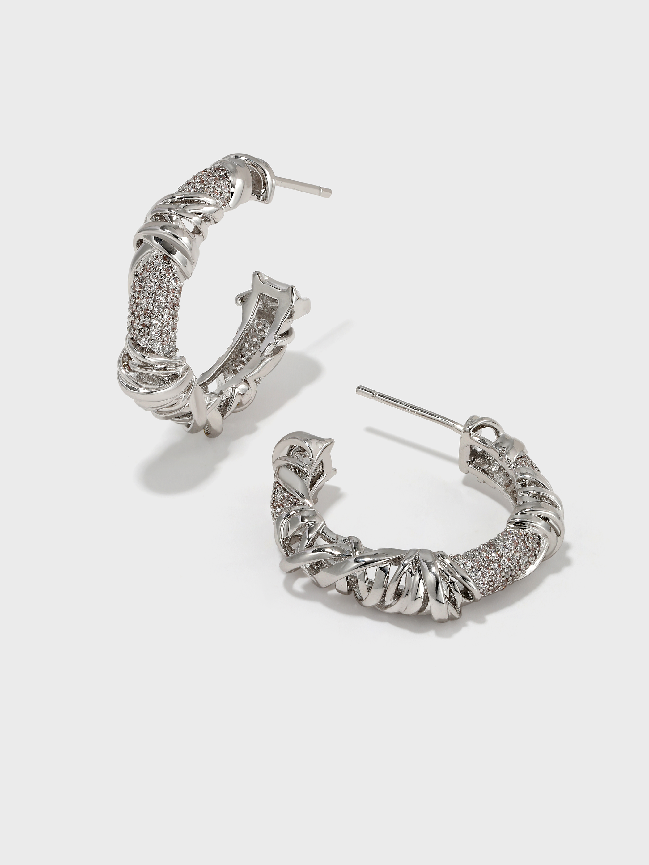 Twisted Knit Wrap C-shaped Earrings - booneealus