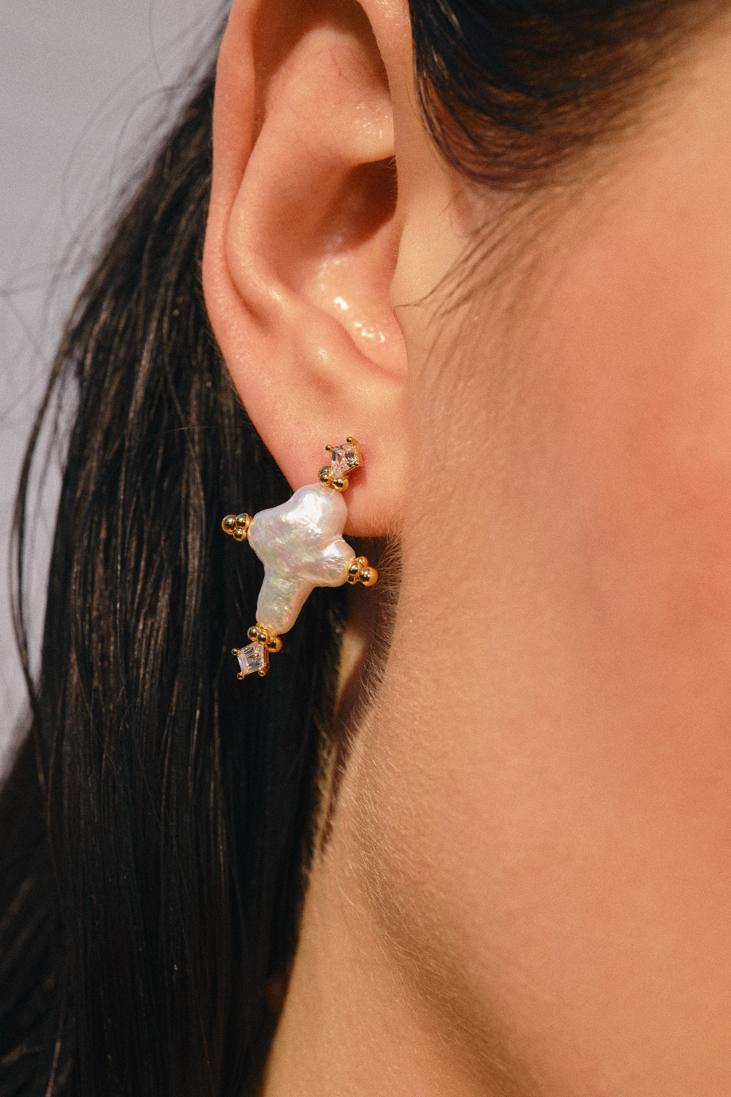 Untamed Moonbeams Earrings - booneealus