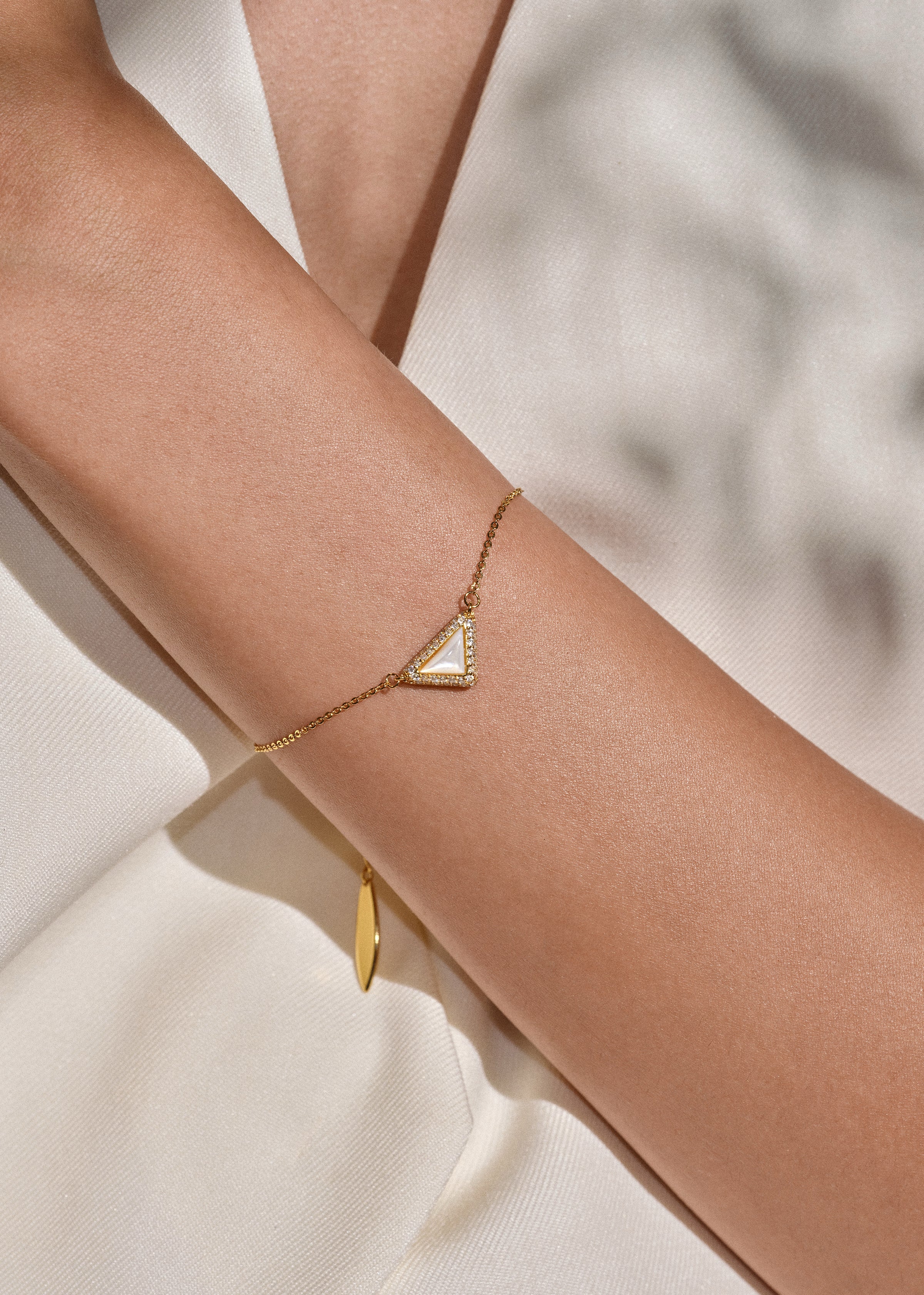 Aurora Corona Bracelet - booneealus