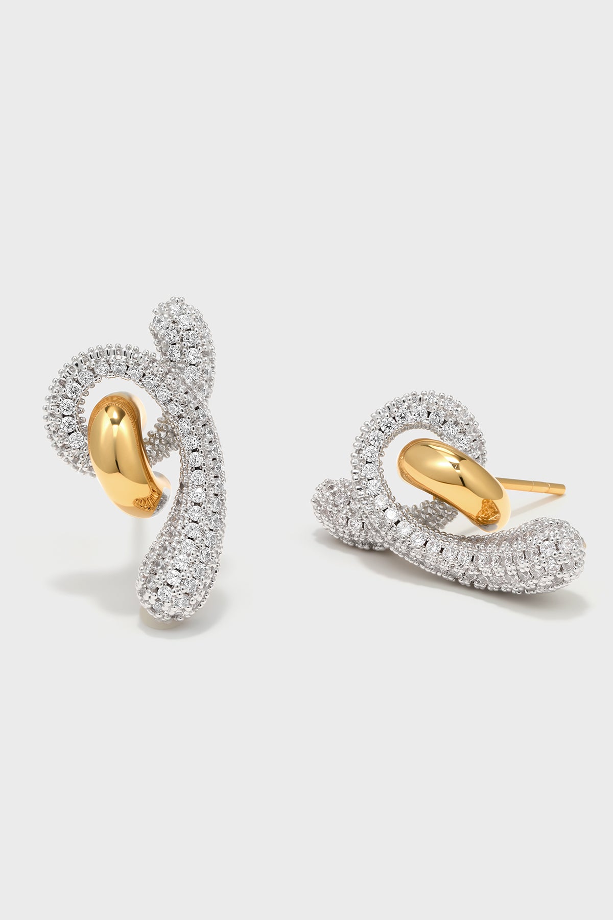 Traces of Starlight Earrings - booneealus
