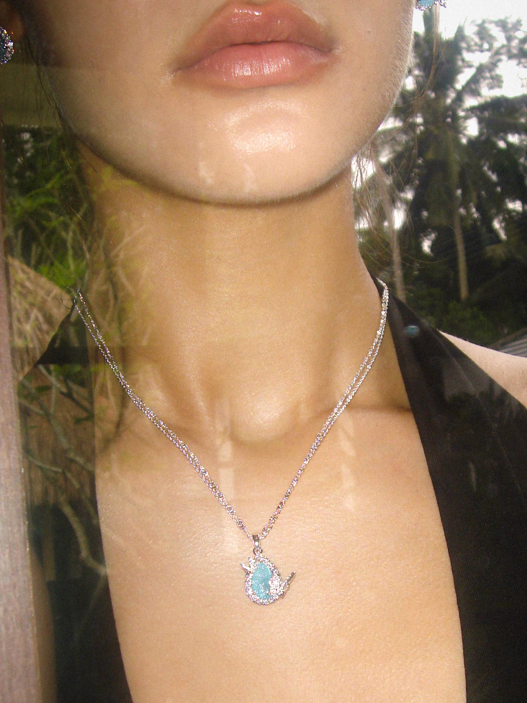 Teardrop-Shaped Double-Layer Butterfly Necklace - booneealus